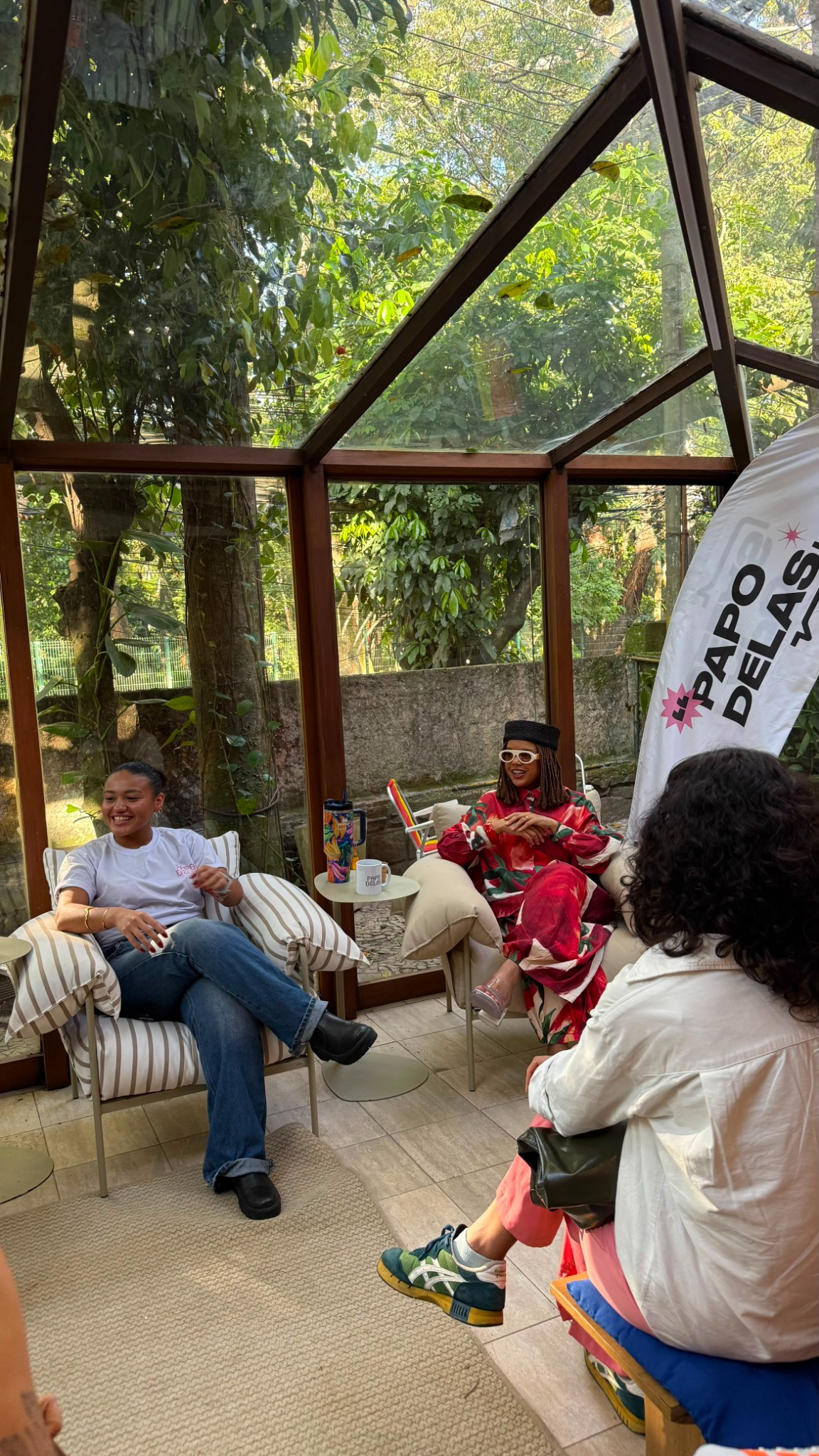 Encontro presencial na Casa Delas